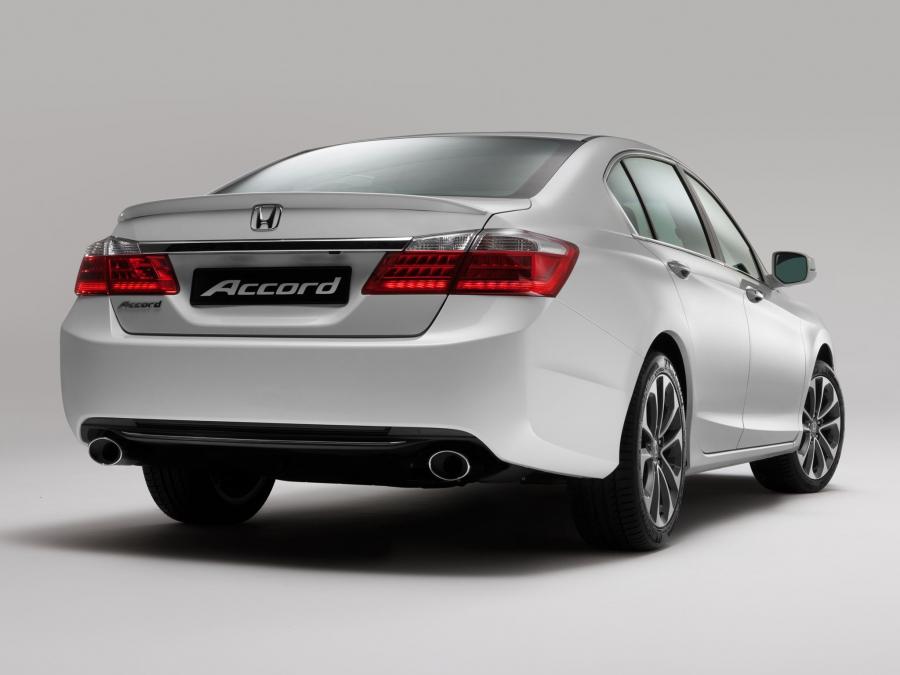  Honda Accord Sedan 2013 года  (CIS) (фото 27 из 30)
